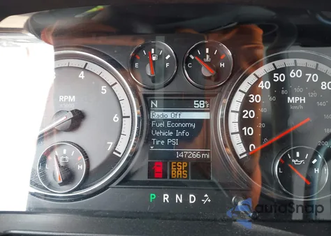 2010 Dodge Ram 1500 Slt/Sport/Trx z USA, uszkodzony, nr VIN 1D7RV1CT5AS104029